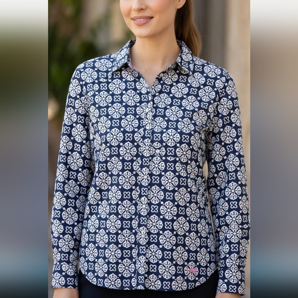 Talbots Petite Navy &White Floral Lightweight Button-Up Blouse(Size:Small)